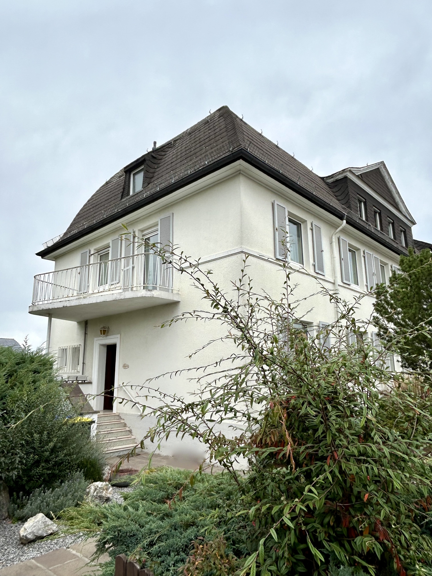 Außen vorne hoch