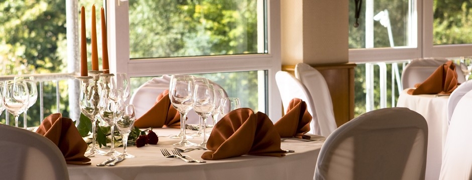 Foto Ristorante-Firenze-Niedernhausen-Festsaal-03-940x360