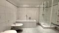 Bad mit Wanne & Dusche
