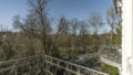 Balkon mit Blick in den Park