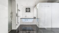 UG - Bad mit Whirlpool und Sauna